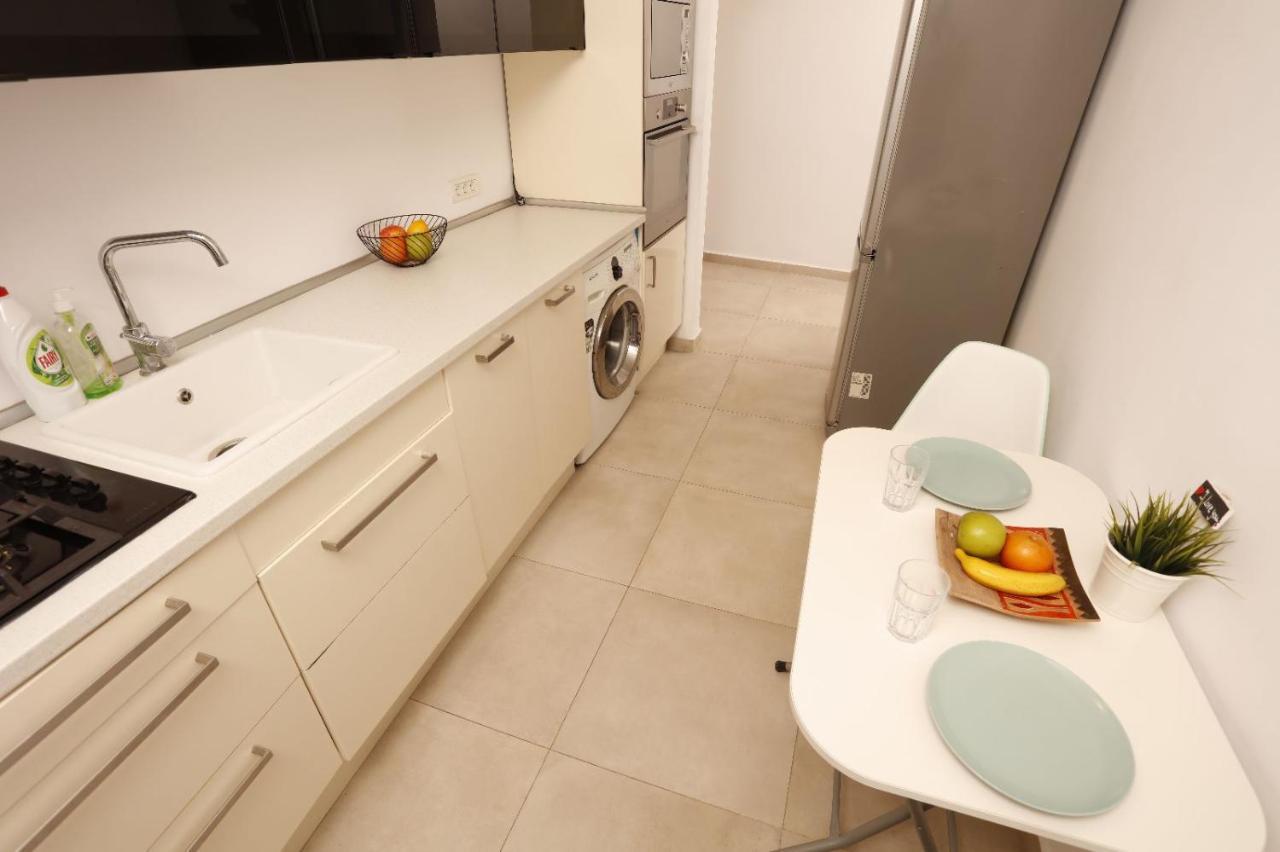 2 Bedroom Apartment With Amazing View In City Center Bucharest Luaran gambar